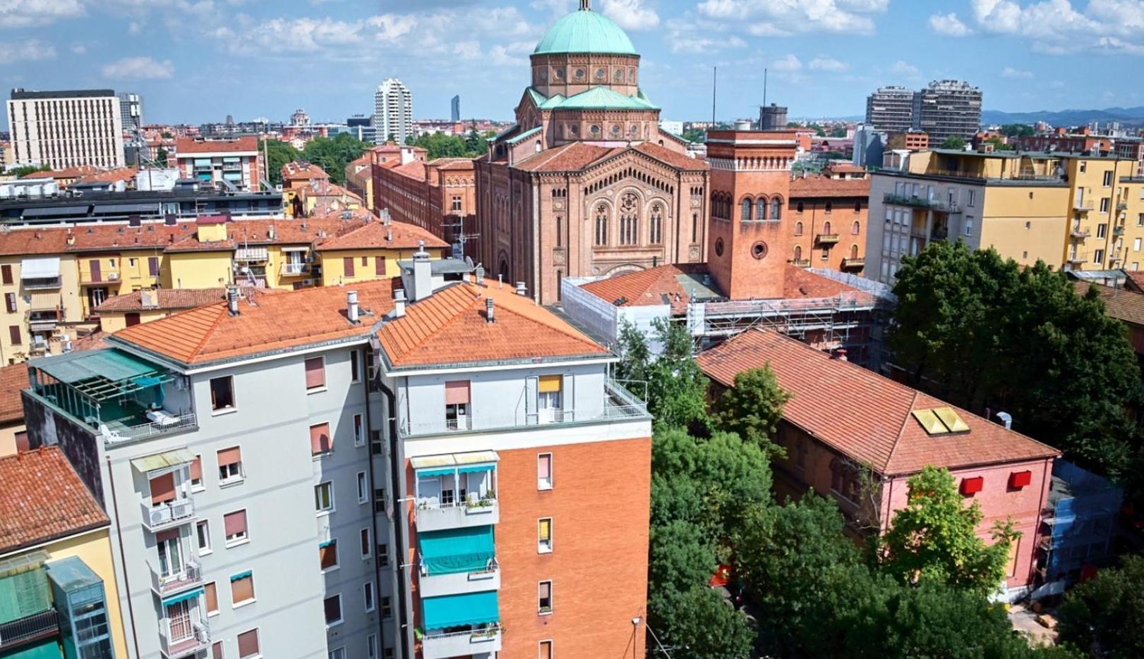 Homeserra 2, Bologna